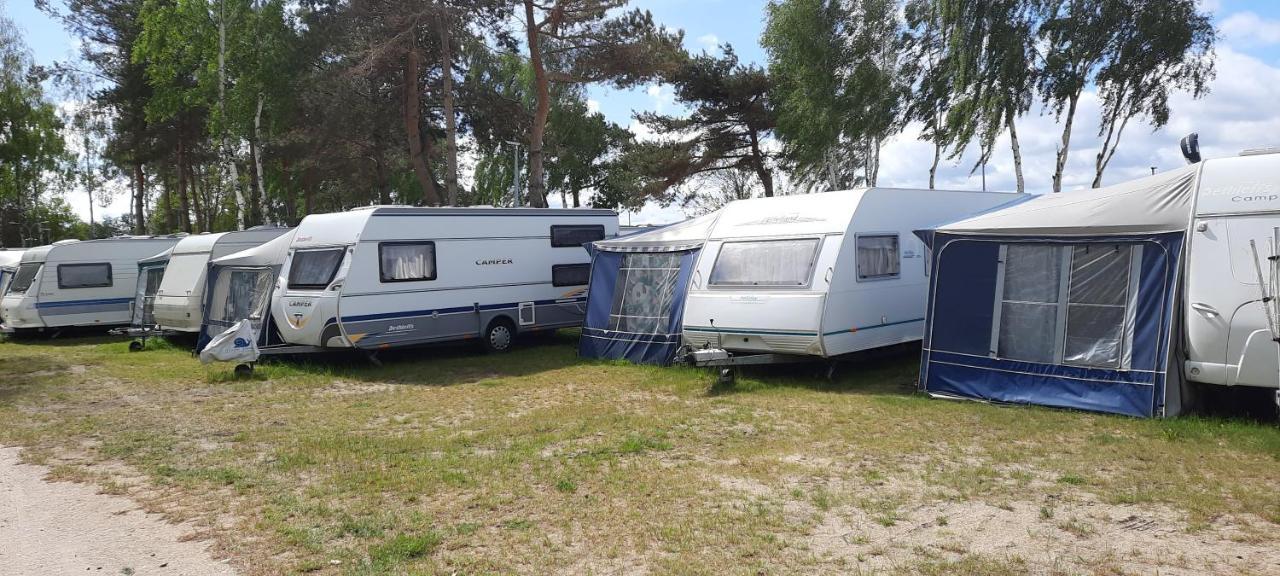 Nowoczesne Przyczepy Kempingowe Chalupy Royal-Camp Exterior photo