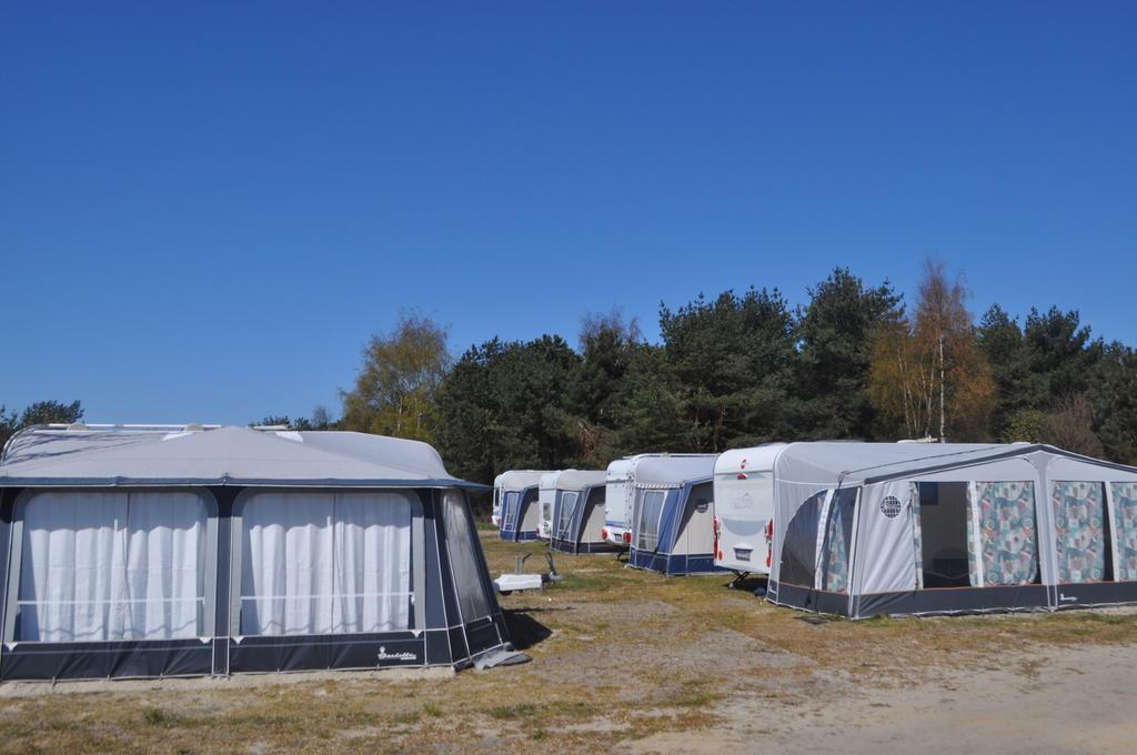 Nowoczesne Przyczepy Kempingowe Chalupy Royal-Camp Exterior photo