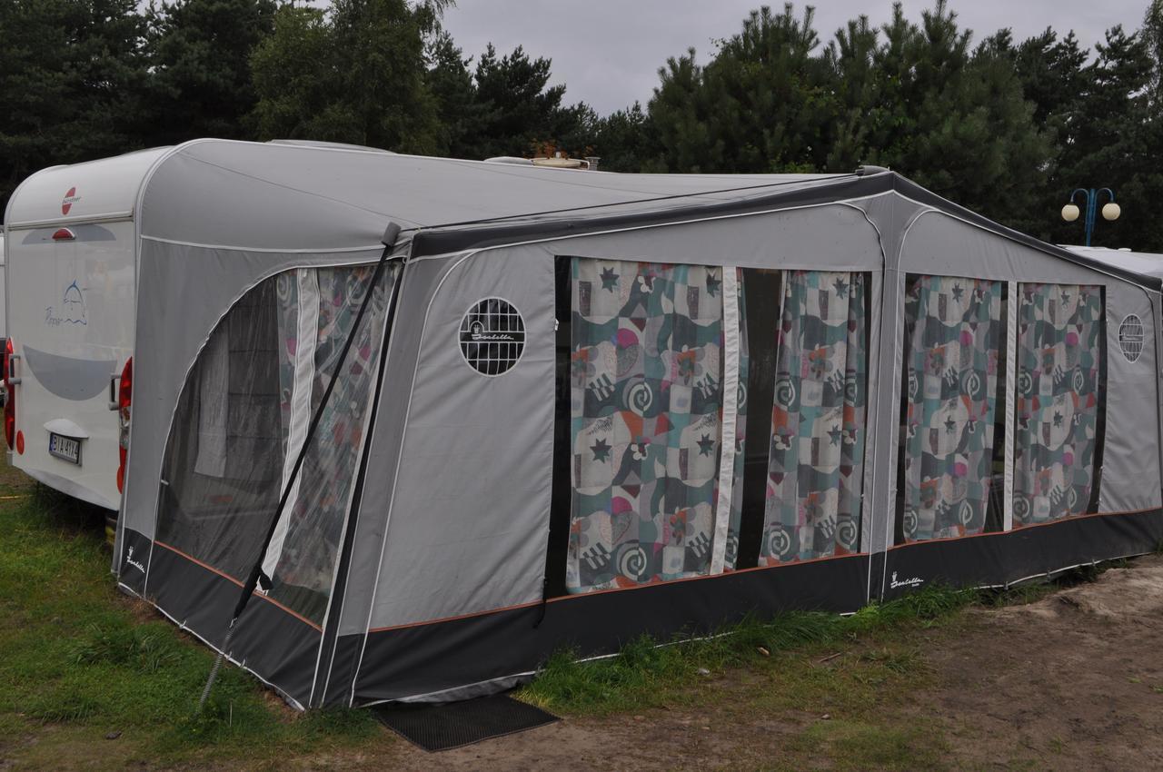 Nowoczesne Przyczepy Kempingowe Chalupy Royal-Camp Exterior photo